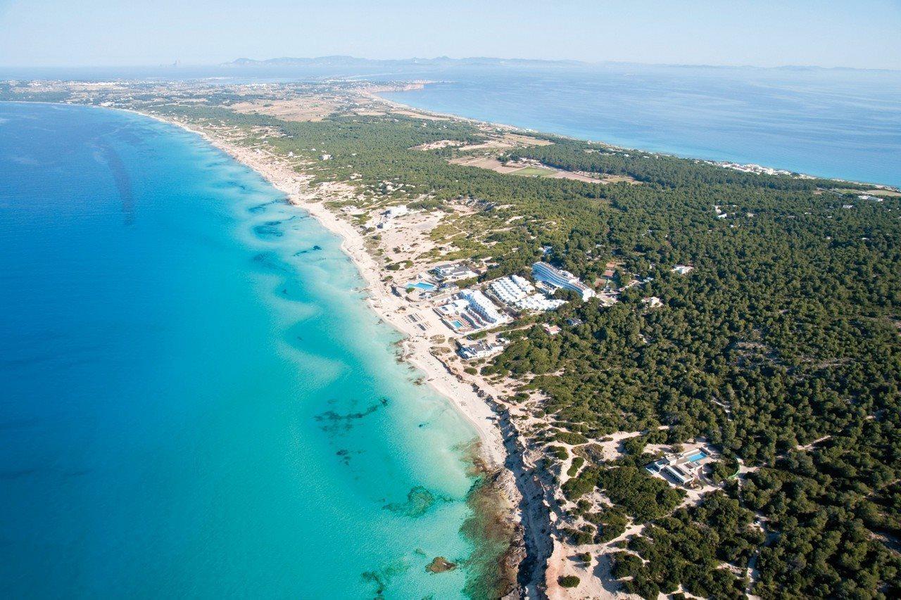 Riu La Mola Hotel Playa Migjorn Bagian luar foto