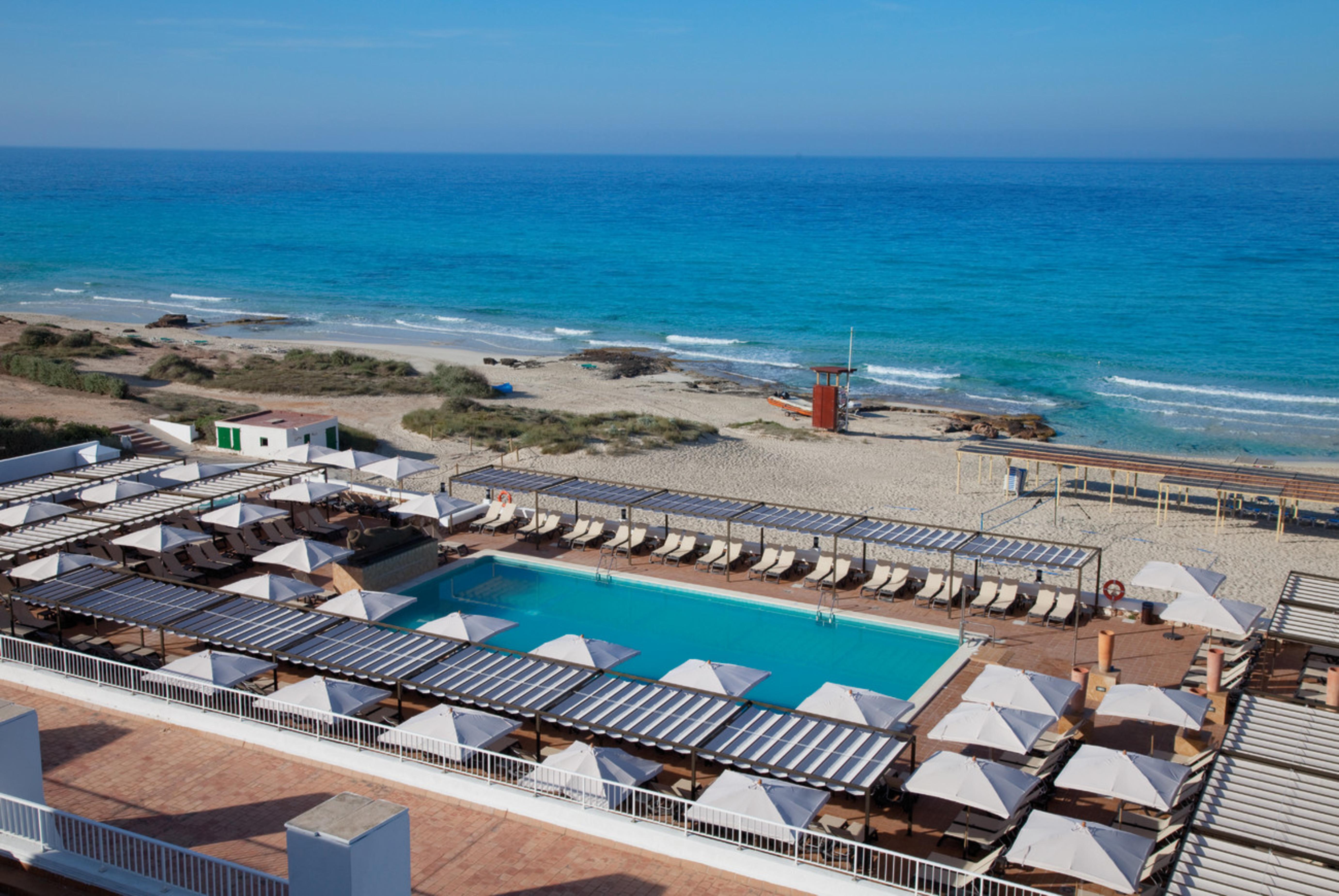 Riu La Mola Hotel Playa Migjorn Bagian luar foto