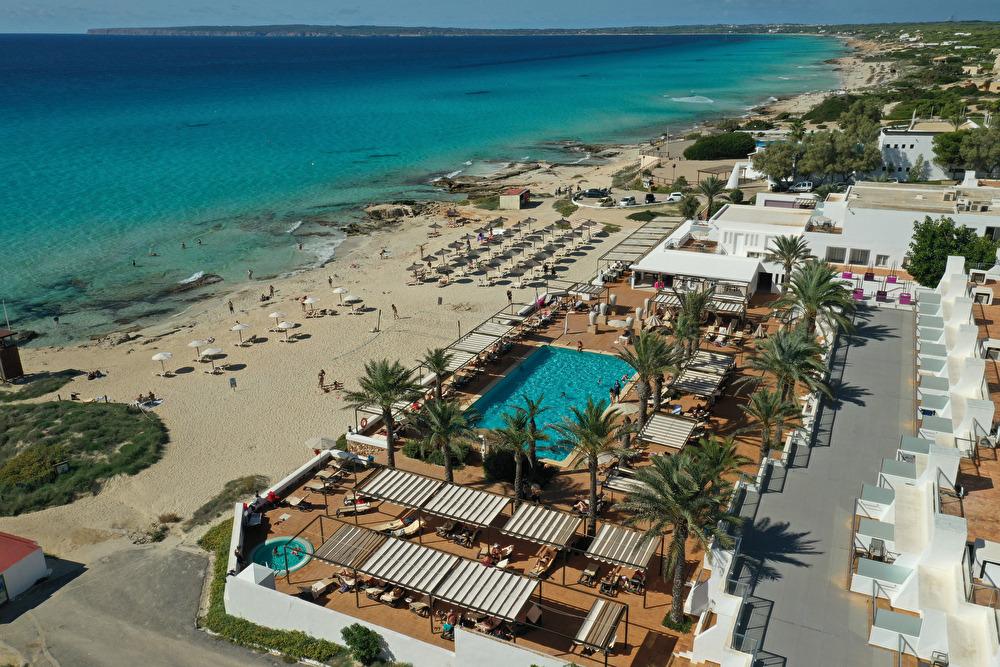 Riu La Mola Hotel Playa Migjorn Bagian luar foto