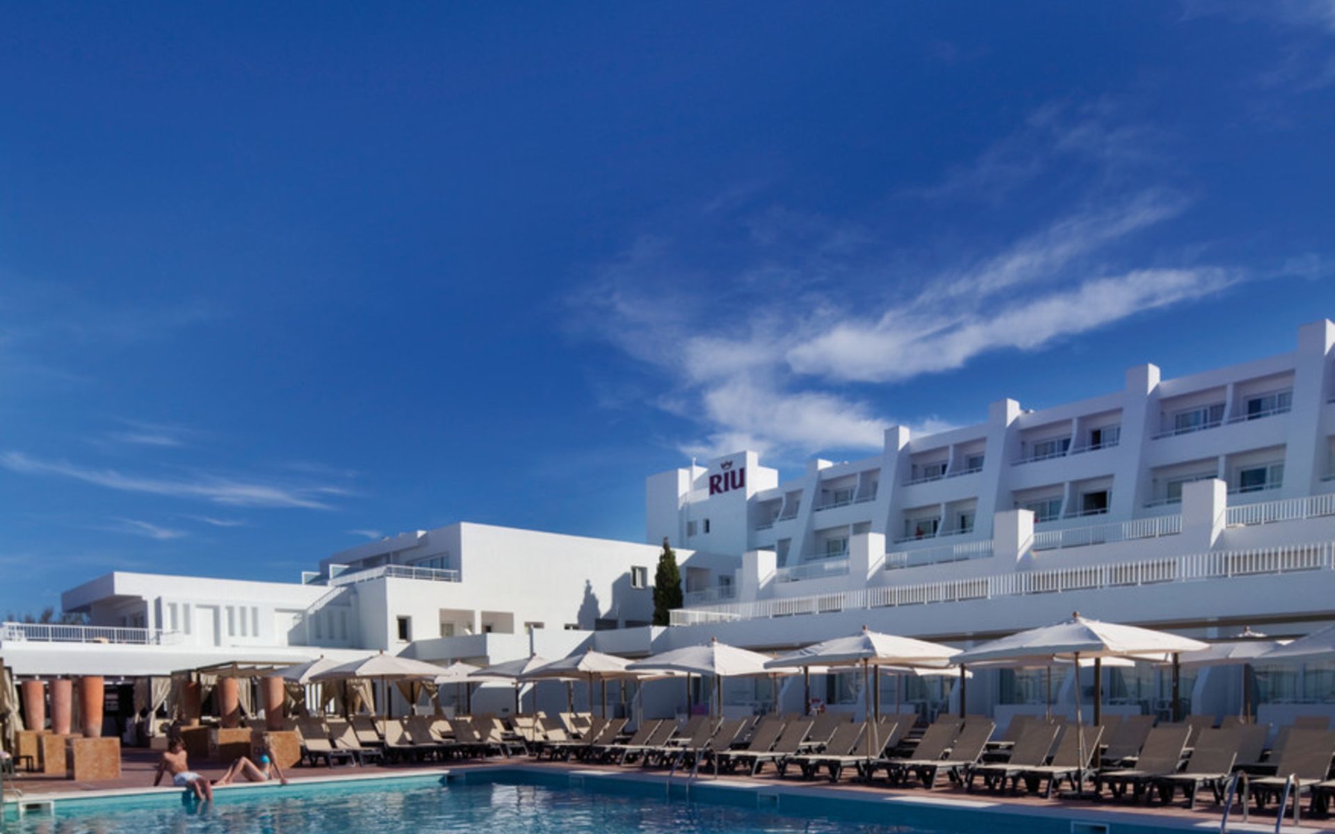 Riu La Mola Hotel Playa Migjorn Bagian luar foto